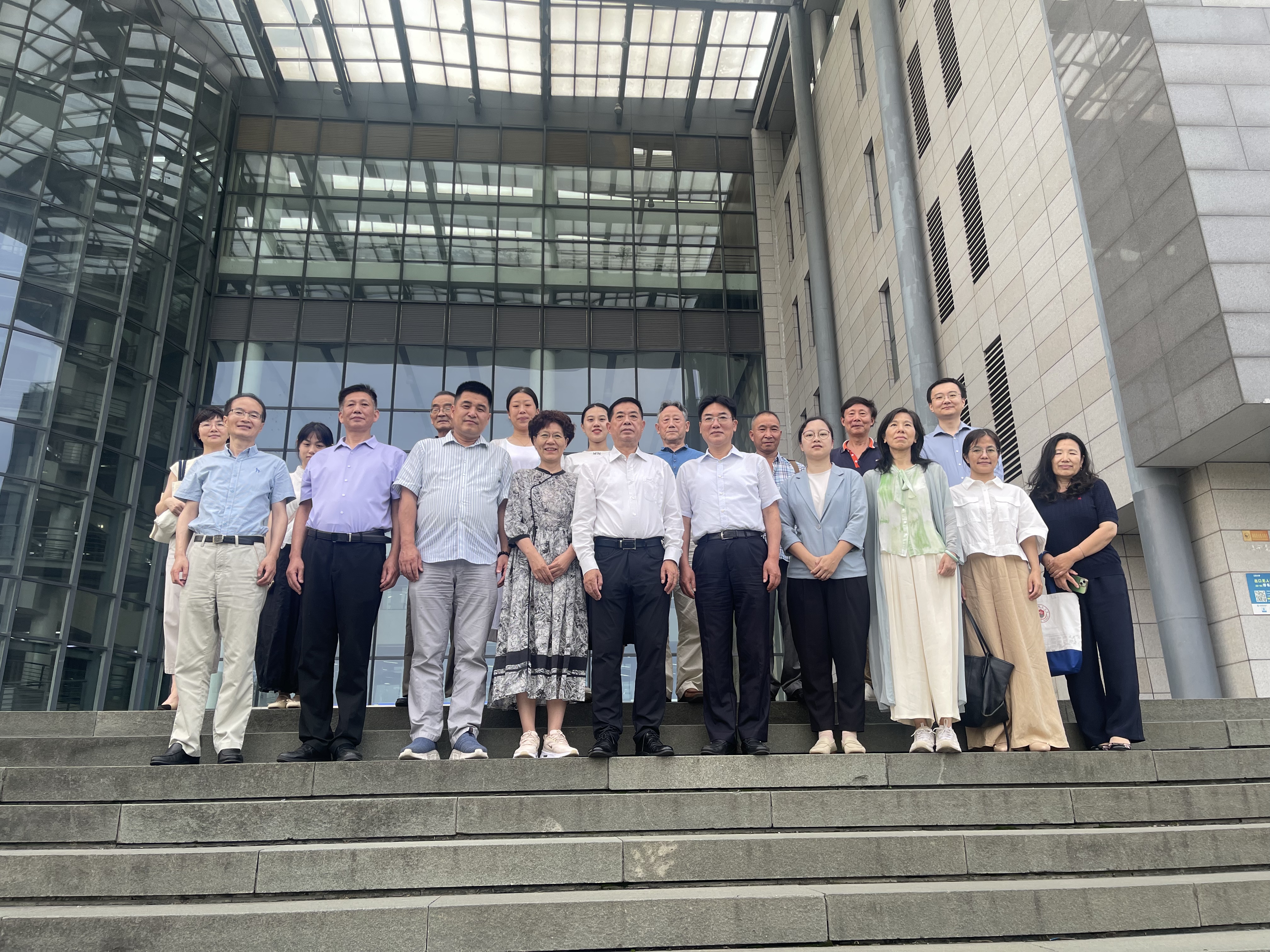 纪念赛珍珠诞辰133周年暨文化交流座谈会成功举办