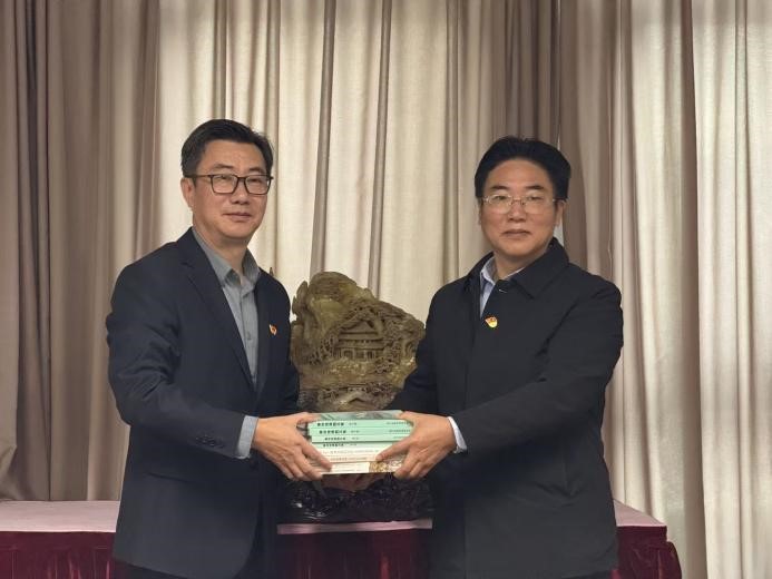 党建共建聚合力 志愿服务续新篇——镇江赛珍珠研究会温情回访镇江宾馆志愿者团队