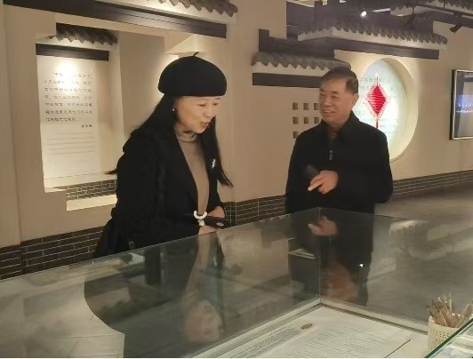 译笔生花，舞动“大地”——范童心老师参访赛珍珠故里侧记