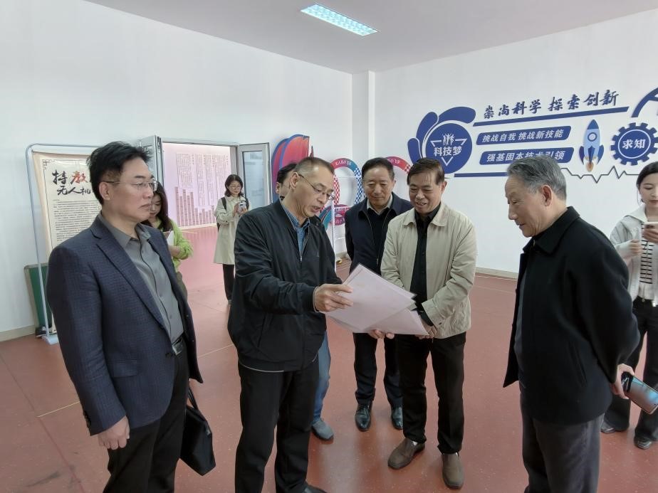 深化社校共建 传承博爱精神——镇江市赛珍珠研究会赴市特教中心开展调研交流